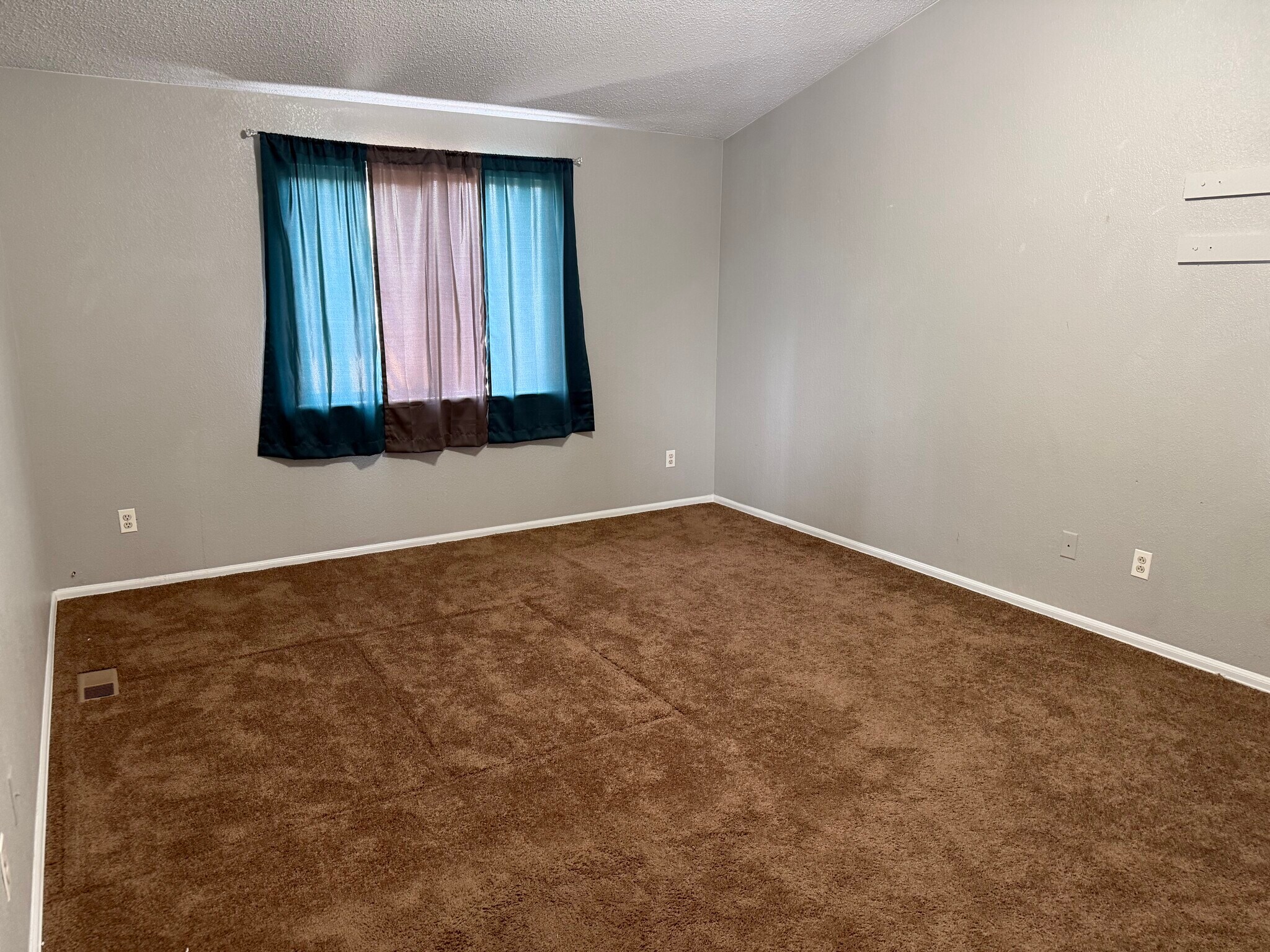 Building Photo - 5070 Enid Way