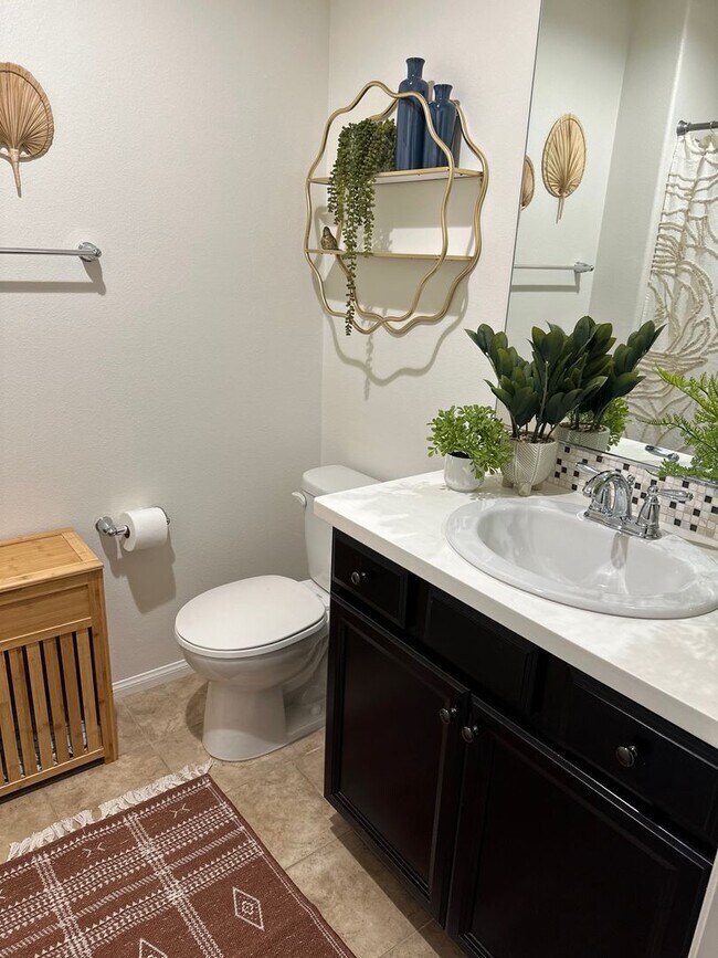 Building Photo - Beautifully upgraded 3-bedroom, 4-bathroom Simi Valley home