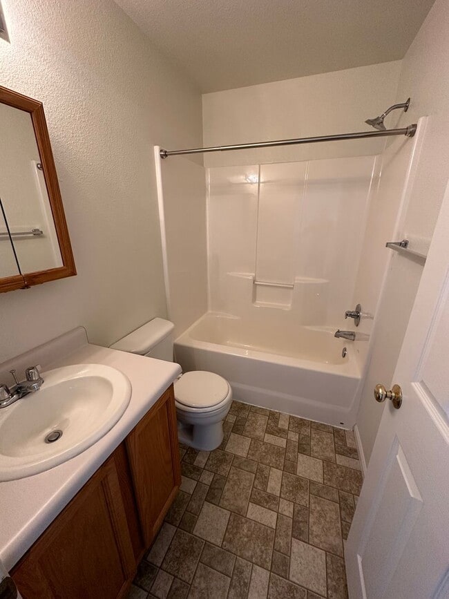 Building Photo - 3 BEDROOM, 2.5 BATHROOM SOUTH PARK TWINHOME WITH ATTACHED 2 CAR GARAGE