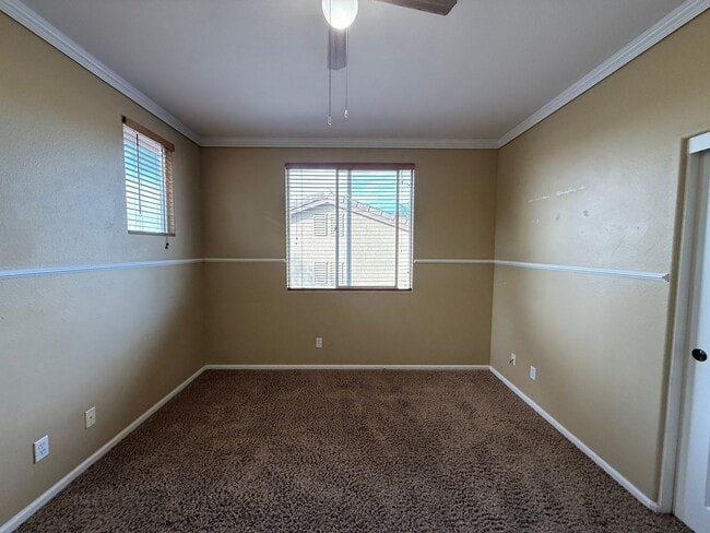 Building Photo - Beautiful Large Two Story Home is Centrall...