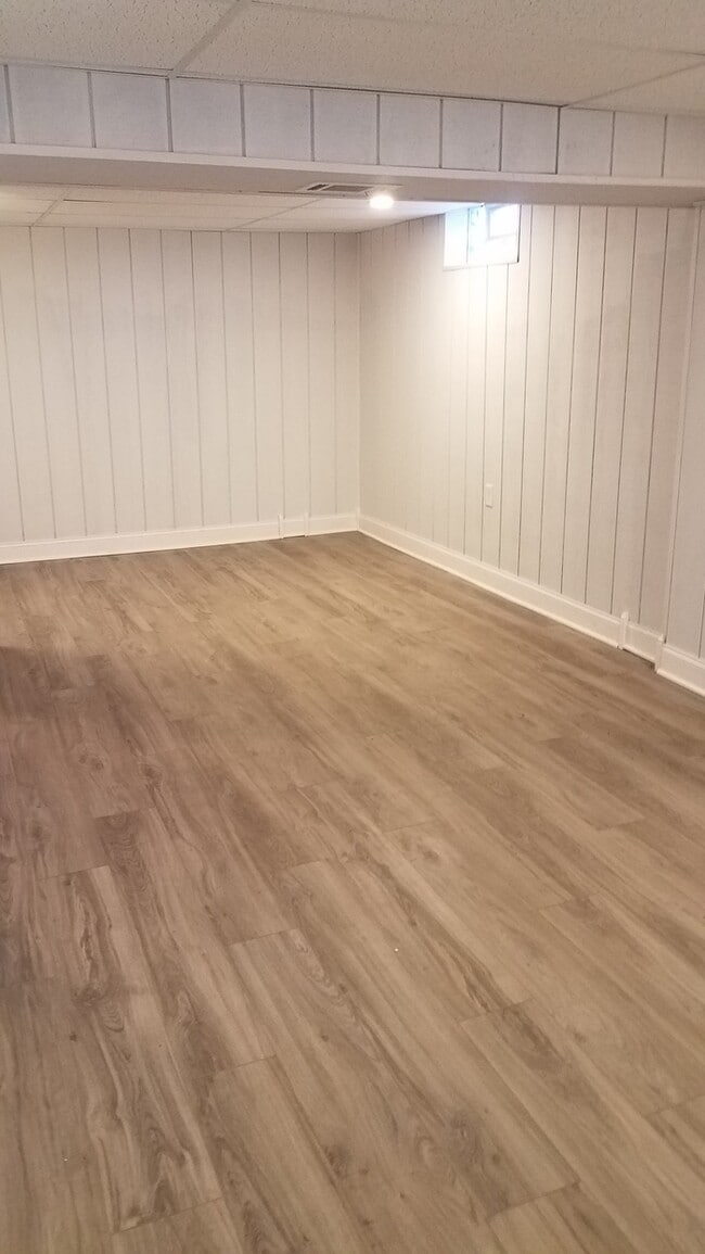 Building Photo - Beautiful two bedroom home minutes from So...