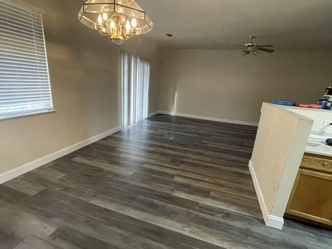 Dining room - 759 Lask Dr