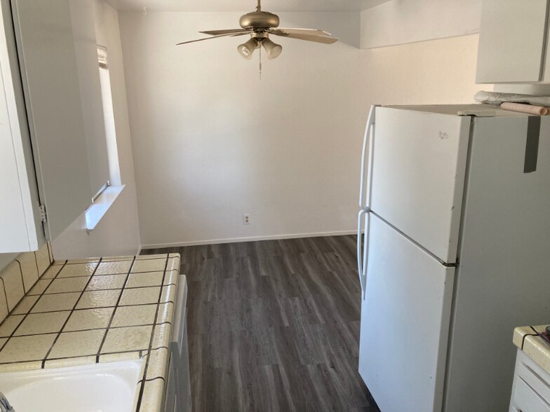 Building Photo - 1518 Moorpark Ave