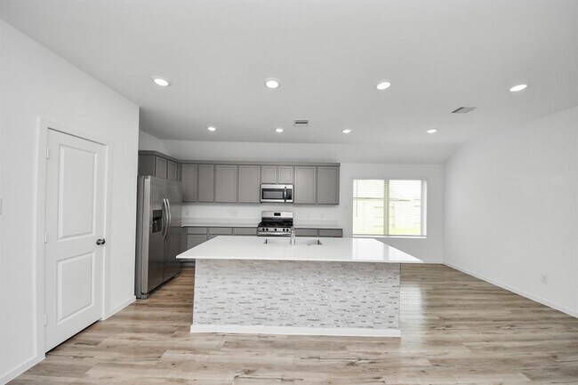 Building Photo - 5106 Marlin Reef Dr