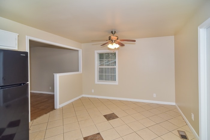 Building Photo - 1803 Canterbury Cir NW