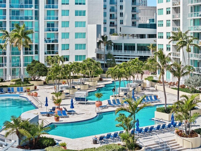 Building Photo - 244 Biscayne Blvd