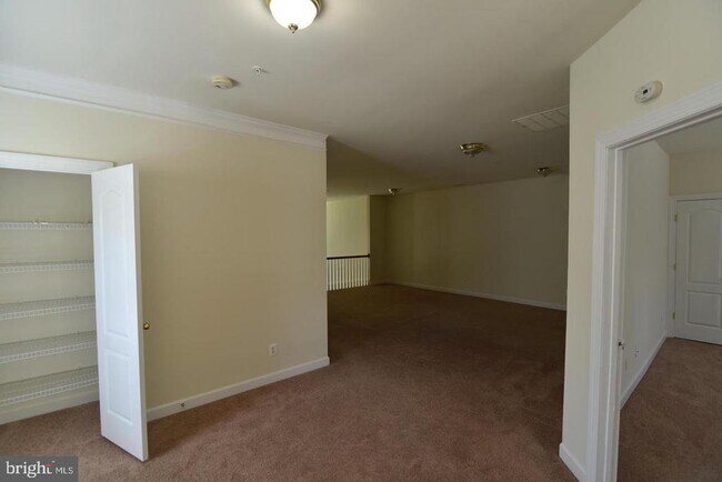 Building Photo - 139 Hokeland Dr