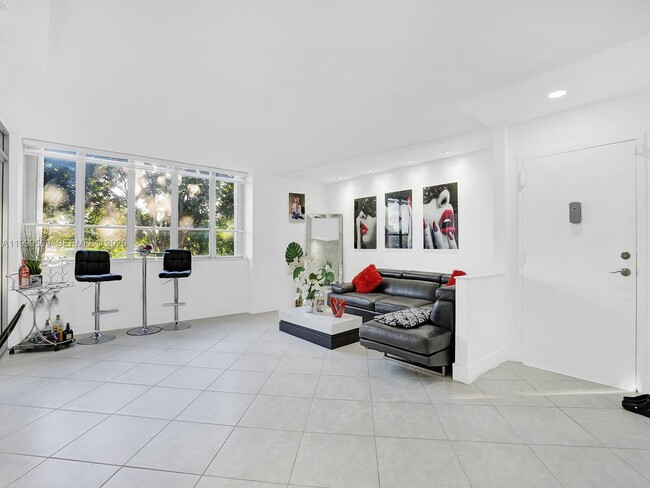 Building Photo - 6841 SW 147th Ave