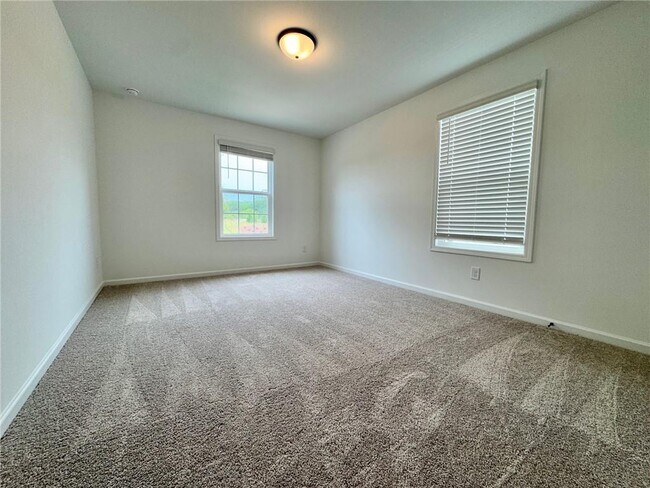 Building Photo - 5421 Hargrove Wy