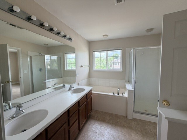 Building Photo - 3740 Pope Ct