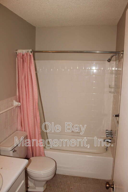 Building Photo - 4009 Old Shell Rd