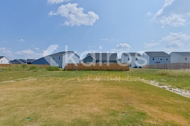 Building Photo - 877 Silent Barge Cv