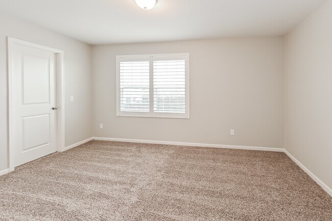 Building Photo - 10080 Pappas Dr