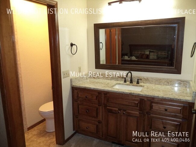 Building Photo - Furnished Single Family Home