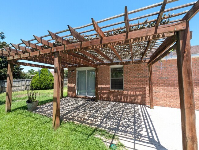 Building Photo - 1986 Green Heron Ct