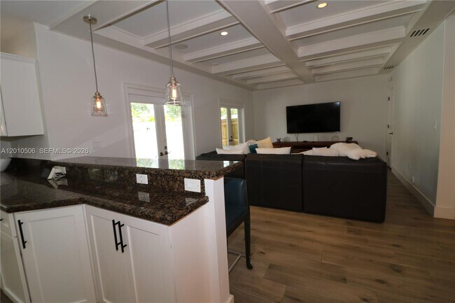 Building Photo - 7961 SW 110th Ter