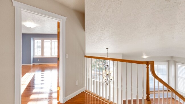 Building Photo - Beautiful Boise home