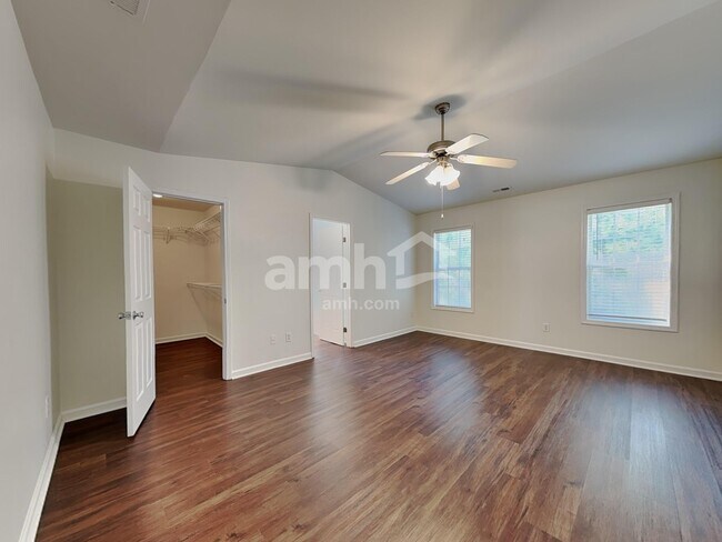 Building Photo - 2916 Filbert St