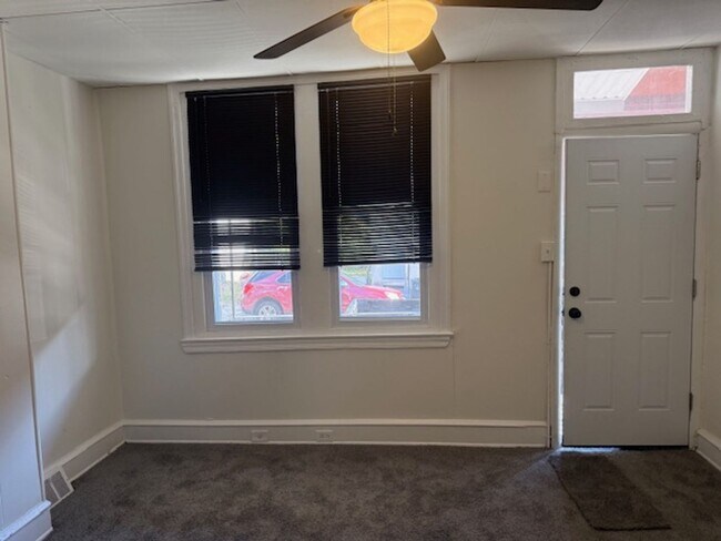 Building Photo - Germantown Home Available Now