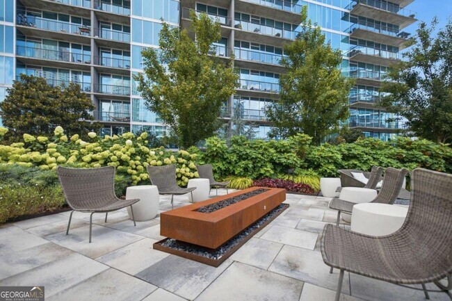 Building Photo - 1080 Peachtree St NE