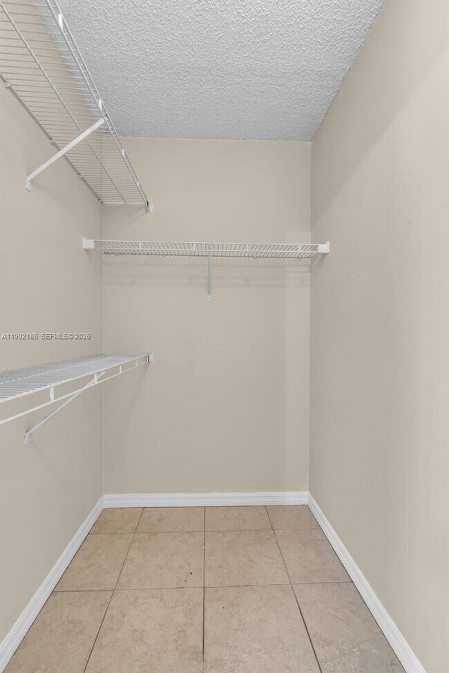 Building Photo - 4035 W McNab Rd