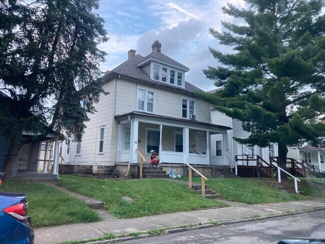 Primary Photo - 96 E Patterson Ave