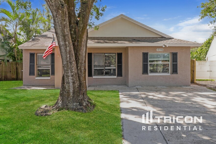 Primary Photo - 12318 Cloverstone Dr