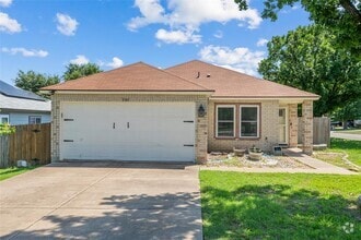 Building Photo - 3101 Hailey Ln