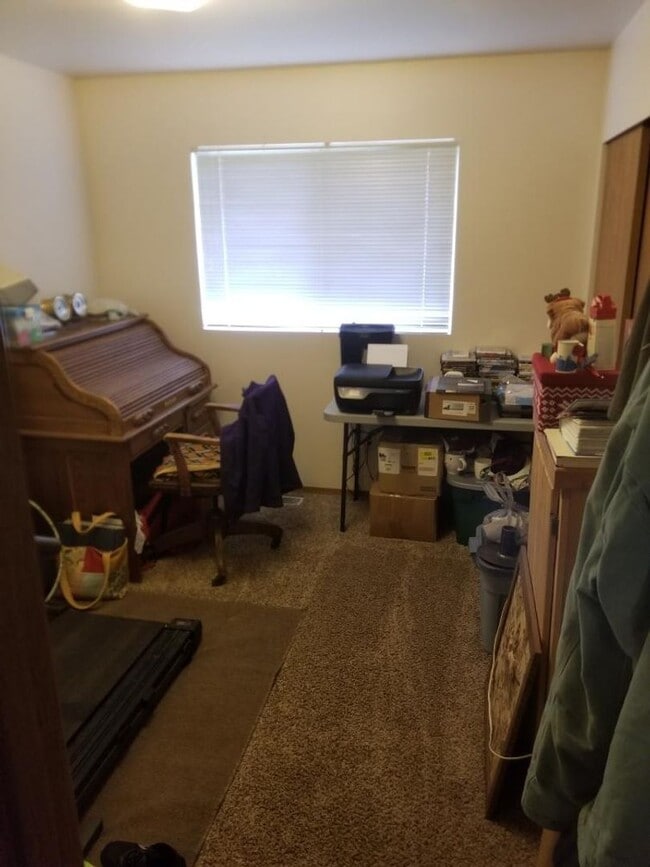 Building Photo - 3 Bed 2 Bath - Garage - Dog Friendly - NAS Whidbey