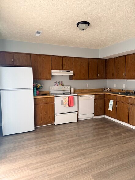 Building Photo - 24 Duiguid Dr