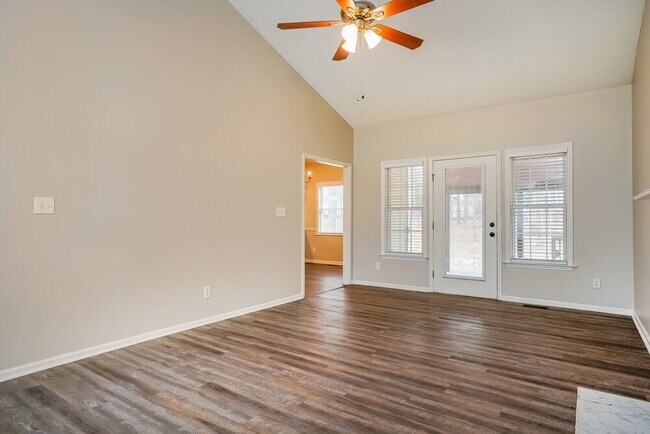 Building Photo - 125 Biltmore Dr