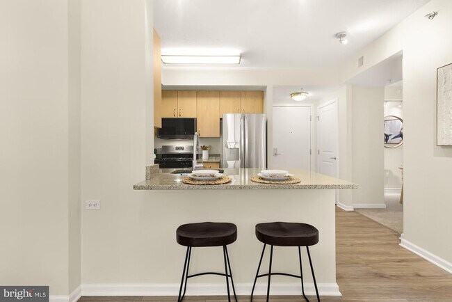 Building Photo - 440 L St NW