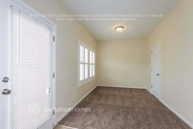 Building Photo - 10211 Daniel Dwayne Dr