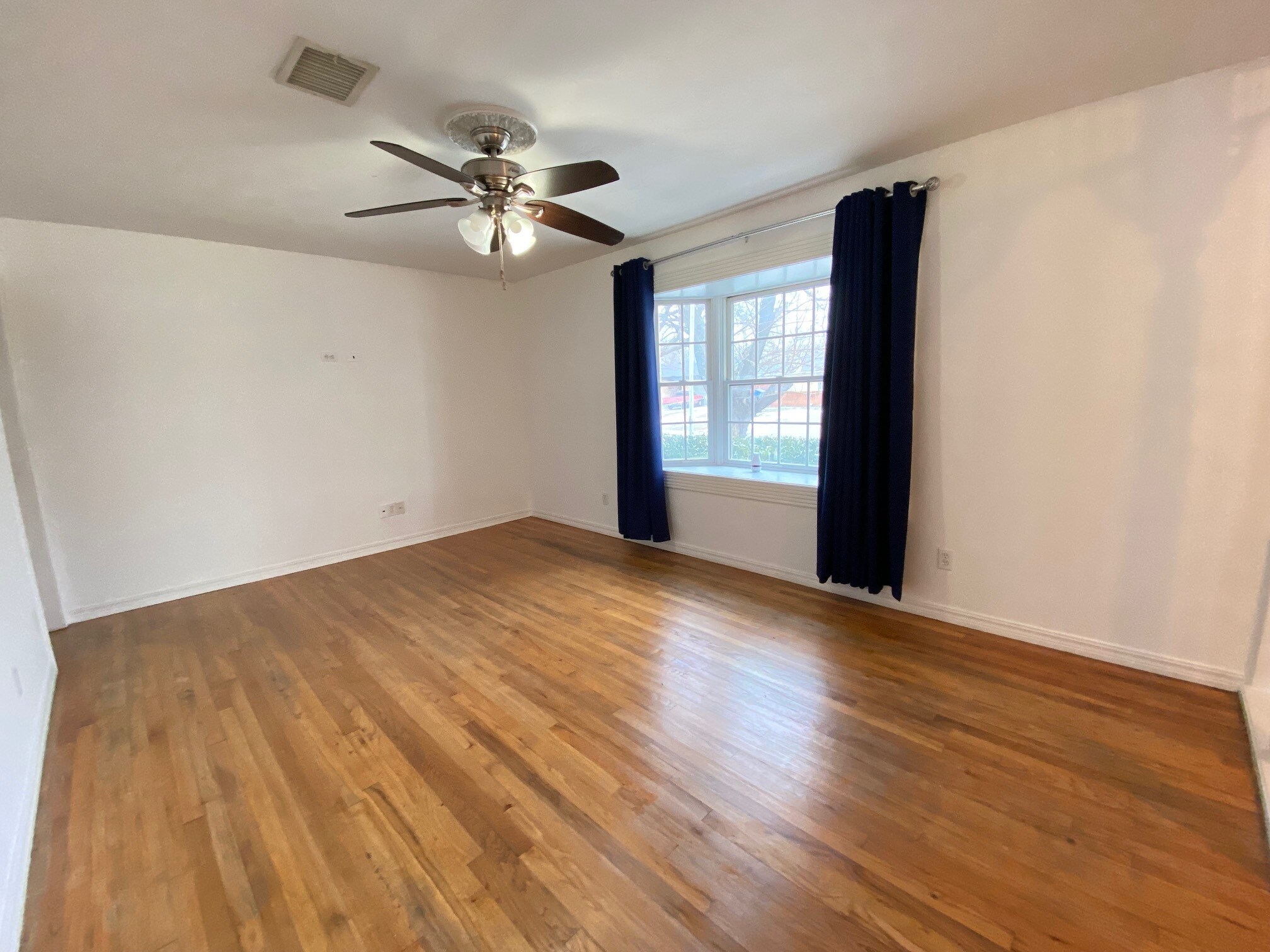 Building Photo - 5414 S Land Ave