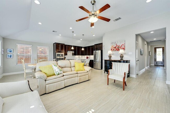 Building Photo - 5805 Buchanan Draw Rd