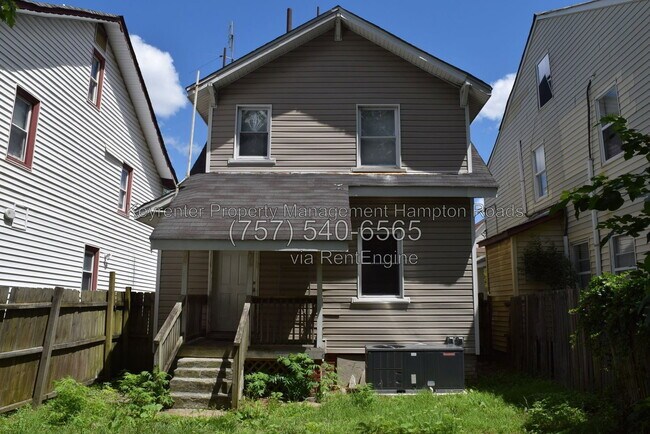 Building Photo - 857 W 41st St