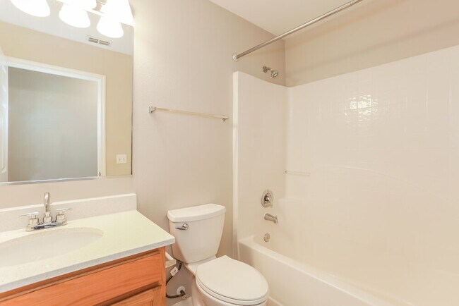 Building Photo - 1812 Norseman Ct