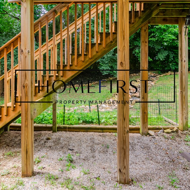 Building Photo - 112 Newport Ln