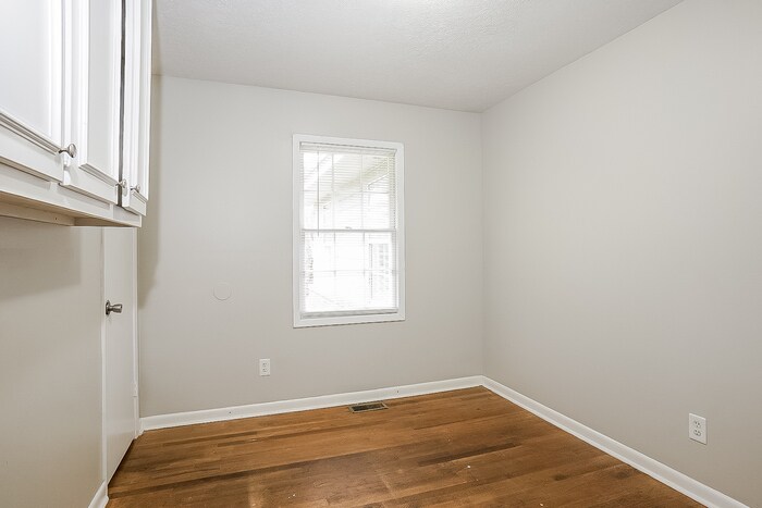 Building Photo - 308 Kirby Dr