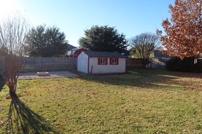 Building Photo - Charming 3-Bedroom Home with 2 Full Bathrooms in Waco, TX - Must See!