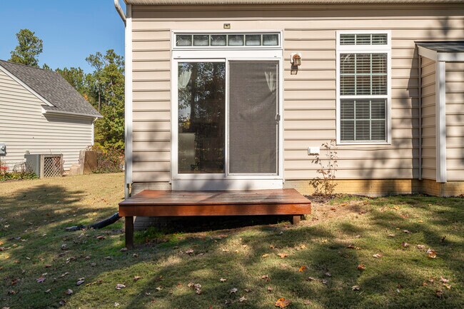 Building Photo - 10777 White Dogwood Dr