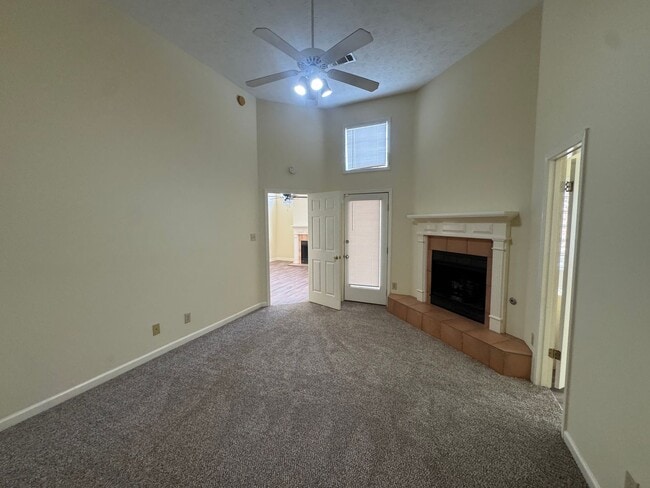 Building Photo - End of Cul-de-sac home