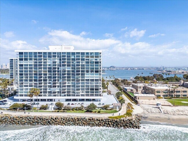 Building Photo - 1830 Avenida Del Mundo