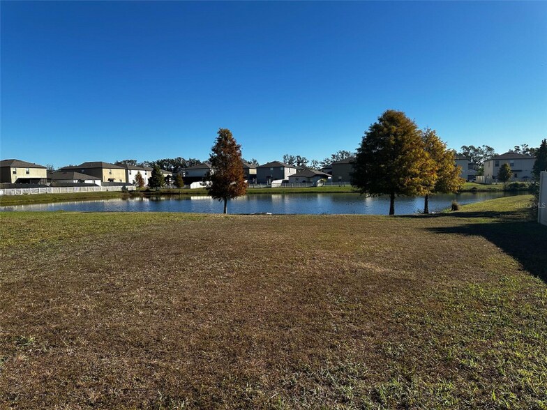 Building Photo - 5213 Dandelion St