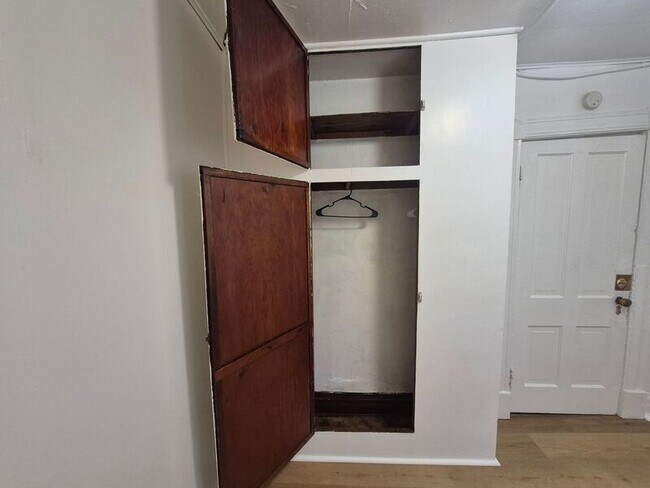 Building Photo - 427-431 E. Bijou St.