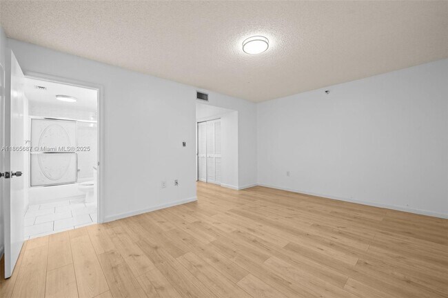 Building Photo - 8900 Collins Ave