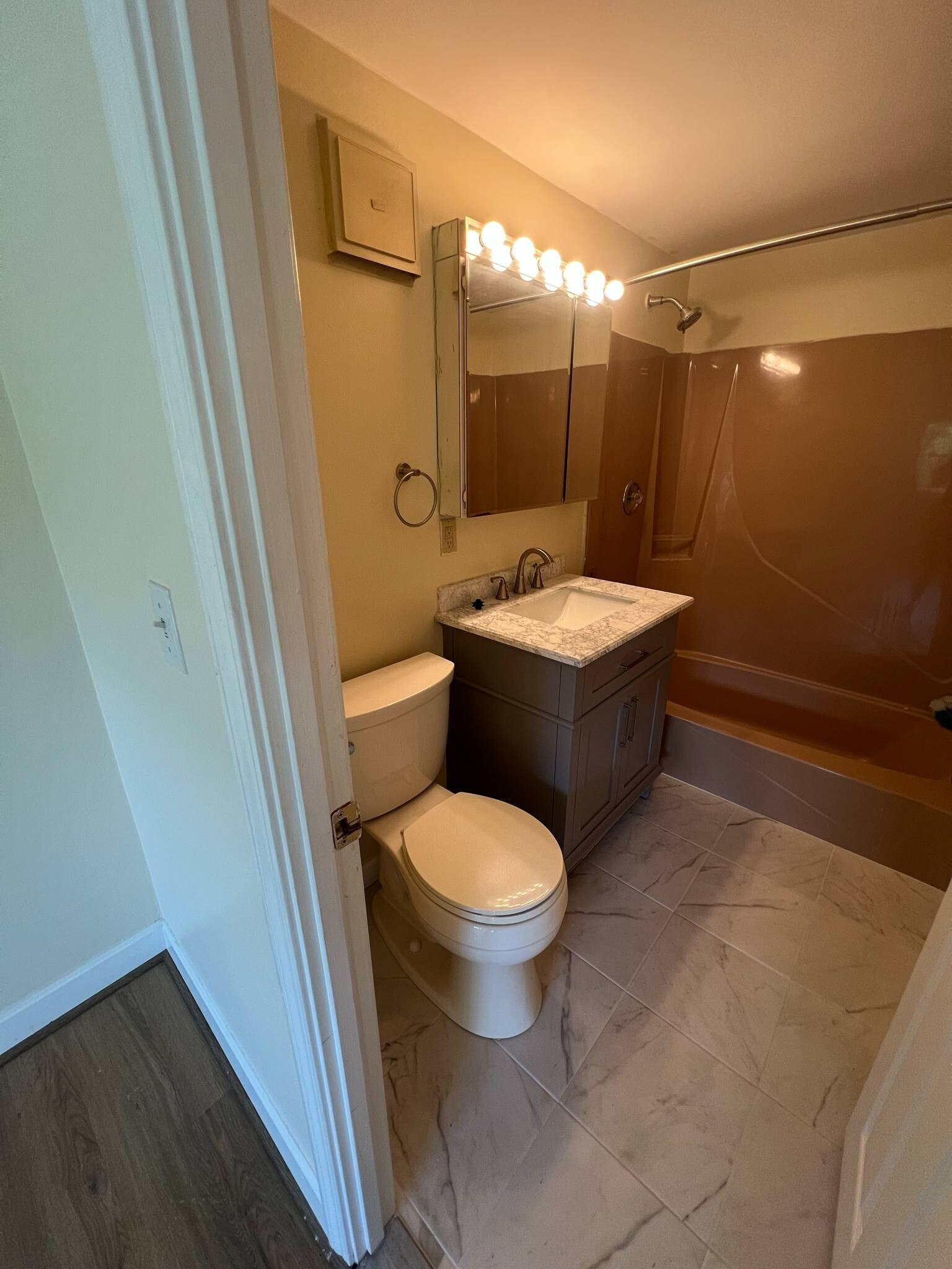 Building Photo - 16 Winter St