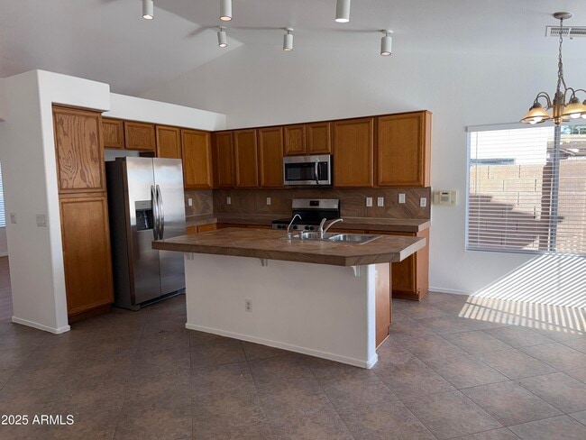 Building Photo - 1319 W Michelle Dr