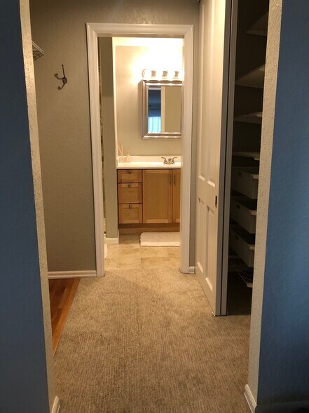 Interior Photo - 2625 13th Ave W