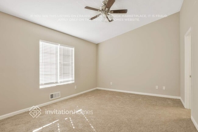 Building Photo - 5038 Donnell Way